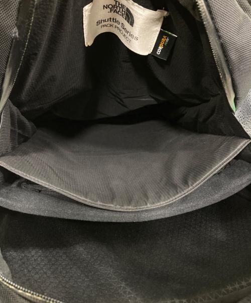 THE NORTH FACE（ザ ノース フェイス）THE NORTH FACE (ザ ノース フェイス) Shuttle DAYPACK Slim/シャトルデイパックスリム ブラックの古着・服飾アイテム