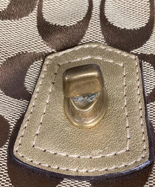 COACH（コーチ）COACH (コーチ) ターンロックシグネチャーショルダーバッグ ブラウンの古着・服飾アイテム