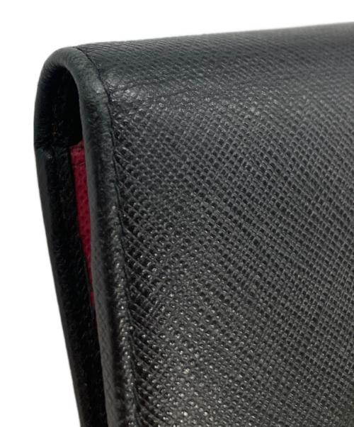 PRADA（プラダ）PRADA (プラダ) バイカラー2つ折り財布 ブラックの古着・服飾アイテム