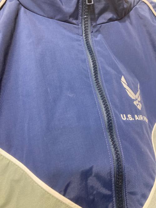 U.S.AIR FORCE（ユーエスエアフォース）U.S.AIR FORCE (ユーエスエアフォース) AF PTU トレーニングジャケット ネイビー サイズ:XSの古着・服飾アイテム