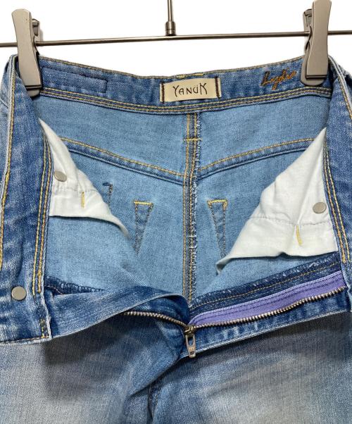 YANUK（ヤヌーク）YANUK (ヤヌーク) デニムパンツ ブルー サイズ:22の古着・服飾アイテム