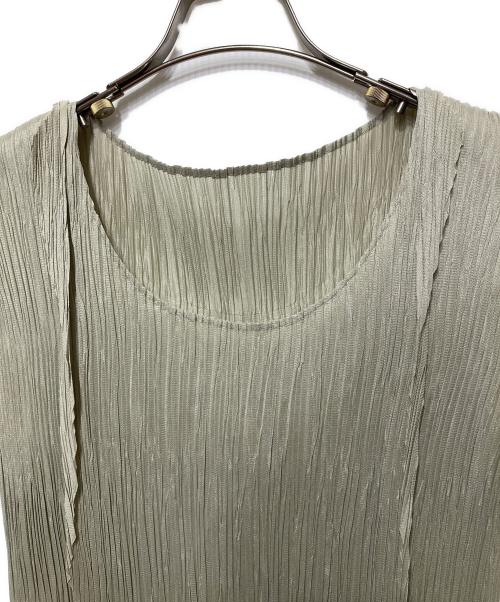 PLEATS PLEASE（プリーツプリーズ）PLEATS PLEASE (プリーツプリーズ) プリーツワンピース カーキ サイズ:3の古着・服飾アイテム
