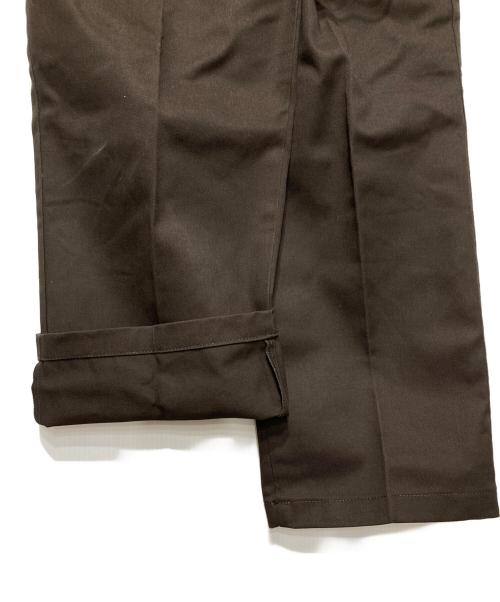 WACKO MARIA（ワコマリア）WACKO MARIA (ワコマリア) Dickies (ディッキーズ) PLEATED TROUSERS ブラウン サイズ:Mの古着・服飾アイテム