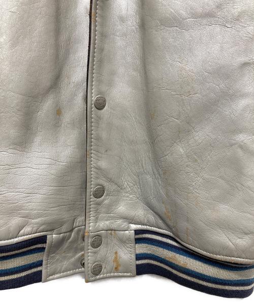 AVIREX（アヴィレックス）AVIREX (アヴィレックス) レザースタジャン グレー サイズ:Lの古着・服飾アイテム
