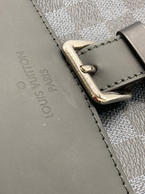 LOUIS VUITTON（ルイ ヴィトン）LOUIS VUITTON (ルイ ヴィトン) ニューポート メッセンジャー MM ブラック×ネイビーの古着・服飾アイテム