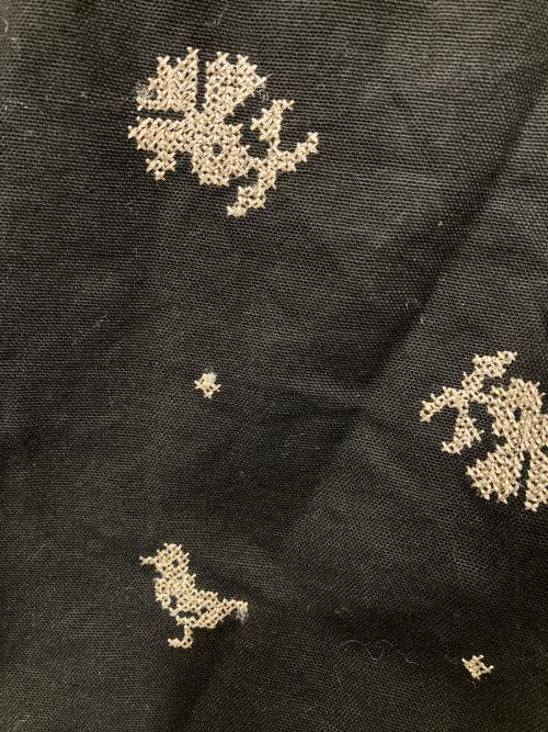 KAGURE（カグレ）kagure (カグレ) クロスステッチスモックブラウス ブラック サイズ:FREEの古着・服飾アイテム