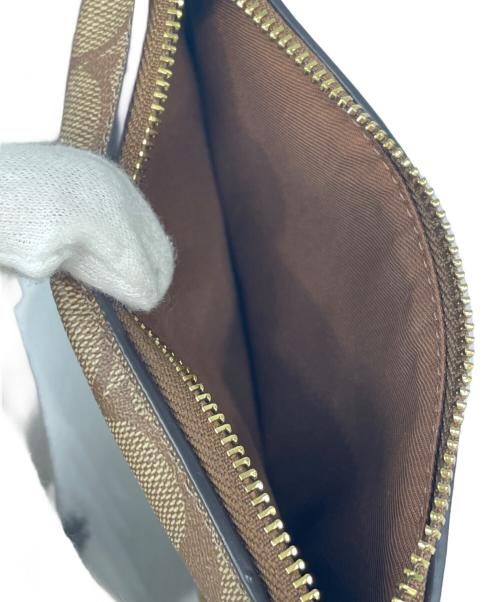 COACH（コーチ）COACH (コーチ) ノース／サウス フォーン クロスボディ シグネチャー キャンバス ブラウンの古着・服飾アイテム