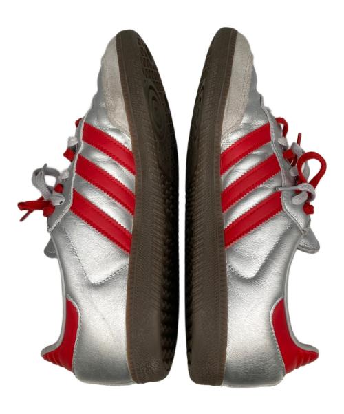adidas（アディダス）adidas (アディダス) ローカットスニーカー シルバー×レッド サイズ:27.5cmの古着・服飾アイテム