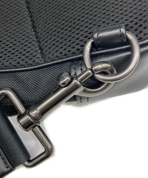 COACH（コーチ）COACH (コーチ) ボディーバッグ ブラックの古着・服飾アイテム