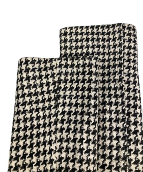 BURBERRY（バーバリー）BURBERRY (バーバリー) ショートコート ホワイト×ブラック サイズ:38の古着・服飾アイテム