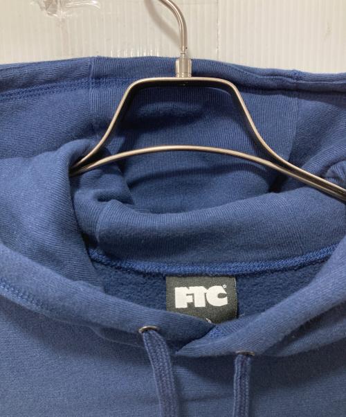 FTC（エフティーシー）FTC (エフティーシー) ロゴプリントパーカー ネイビー サイズ:Lの古着・服飾アイテム