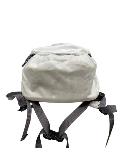 ARC'TERYX（アークテリクス）ARC'TERYX (アークテリクス) BEAMS (ビームス) 別注Mantis 26 Backpack ホワイトの古着・服飾アイテム