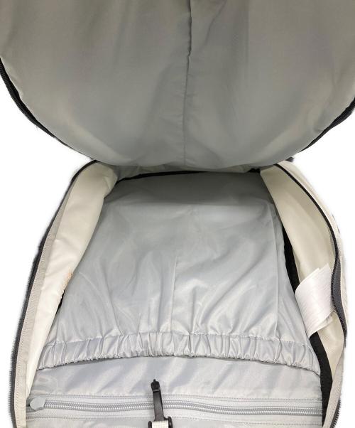ARC'TERYX（アークテリクス）ARC'TERYX (アークテリクス) BEAMS (ビームス) 別注Mantis 26 Backpack ホワイトの古着・服飾アイテム