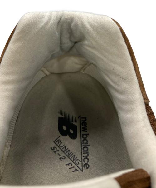 NEW BALANCE（ニューバランス）NEW BALANCE (ニューバランス) ローカットスニーカー ブラウン サイズ:US9　1/2の古着・服飾アイテム