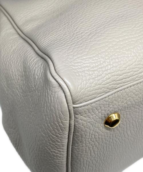 YOUNG & OLSEN The DRYGOODS STORE（ヤングアンドオルセン ザ ドライグッズストア）YOUNG & OLSEN The DRYGOODS STORE (ヤングアンドオルセン ザ ドライグッズストア) EMBOSSED LEATHER BELTED TOTE S/レザーベルテッドトート ベージュの古着・服飾アイテム