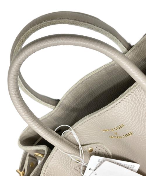 YOUNG & OLSEN The DRYGOODS STORE（ヤングアンドオルセン ザ ドライグッズストア）YOUNG & OLSEN The DRYGOODS STORE (ヤングアンドオルセン ザ ドライグッズストア) EMBOSSED LEATHER BELTED TOTE S/レザーベルテッドトート ベージュの古着・服飾アイテム