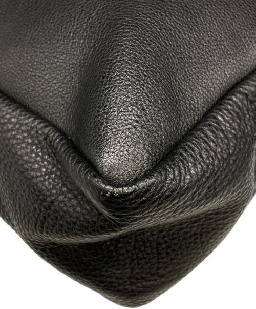 YOUNG & OLSEN The DRYGOODS STORE（ヤングアンドオルセン ザ ドライグッズストア）YOUNG & OLSEN The DRYGOODS STORE (ヤングアンドオルセン ザ ドライグッズストア) EMBOSSED LEATHER TOTE/エンボスレザートート ブラックの古着・服飾アイテム