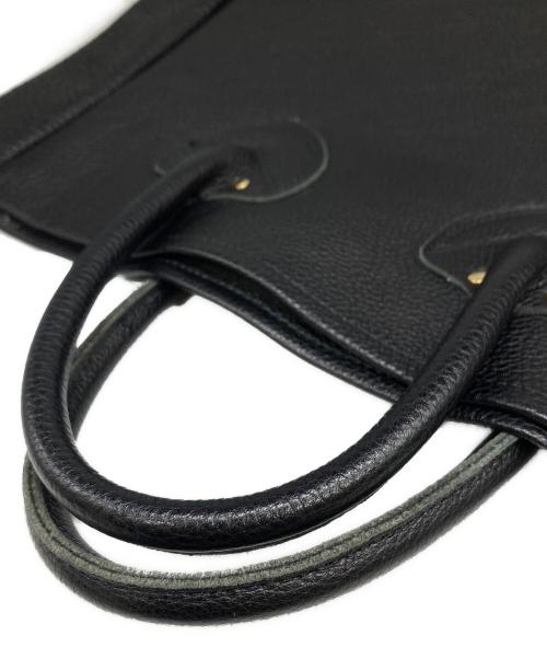 YOUNG & OLSEN The DRYGOODS STORE（ヤングアンドオルセン ザ ドライグッズストア）YOUNG & OLSEN The DRYGOODS STORE (ヤングアンドオルセン ザ ドライグッズストア) EMBOSSED LEATHER TOTE/エンボスレザートート ブラックの古着・服飾アイテム