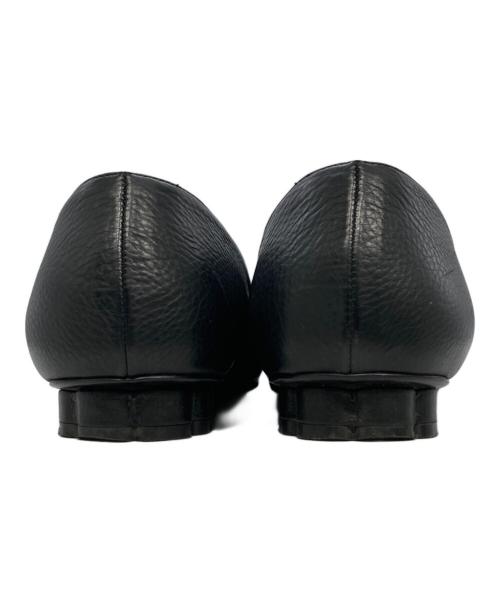 Salvatore Ferragamo（サルヴァトーレ フェラガモ）Salvatore Ferragamo (サルヴァトーレ フェラガモ) ヴァラレザーパンプス ブラック サイズ:7Cの古着・服飾アイテム