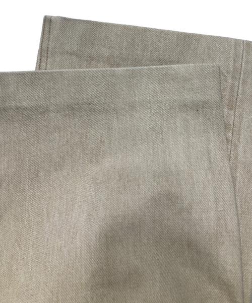 THE SHISHIKUI（シシクイ）THE SHISHIKUI (シシクイ) ベーシックジーンズ ベージュ サイズ:27の古着・服飾アイテム