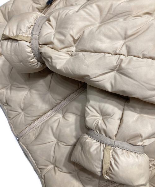 THE NORTH FACE（ザ ノース フェイス）THE NORTH FACE (ザ ノース フェイス) アストロ ライト フーディ ベージュ サイズ:Mの古着・服飾アイテム