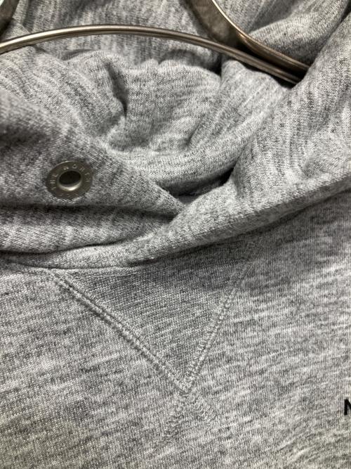 THE NORTH FACE（ザ ノース フェイス）THE NORTH FACE (ザ ノース フェイス) バック スクエア ロゴ フーディー /BACK SQUARE LOGO HOODIE グレー サイズ:Ｌの古着・服飾アイテム