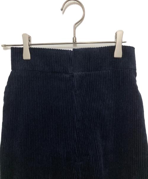 YORI（ヨリ）yori (ヨリ) shirocon チャンキーコーデュロイパンツ ネイビー サイズ:34の古着・服飾アイテム