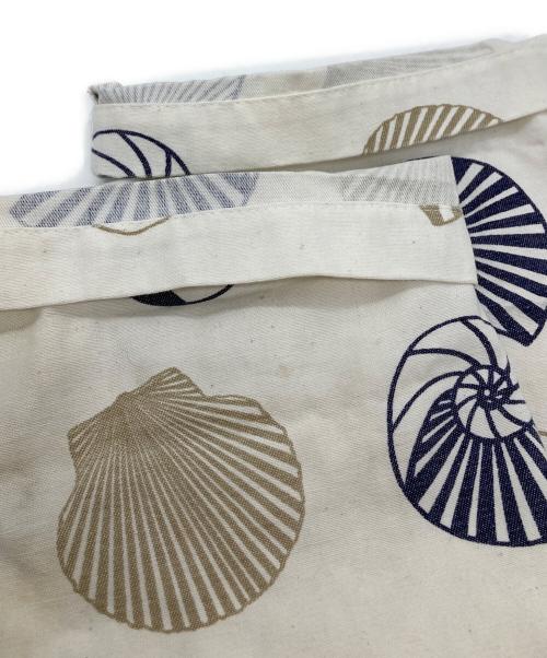 MICHIGAN RAG（ミシガンラグ）MICHIGAN RAG (ミシガンラグ) 総柄フーデッドジャケット ホワイト×ネイビー サイズ:Lの古着・服飾アイテム