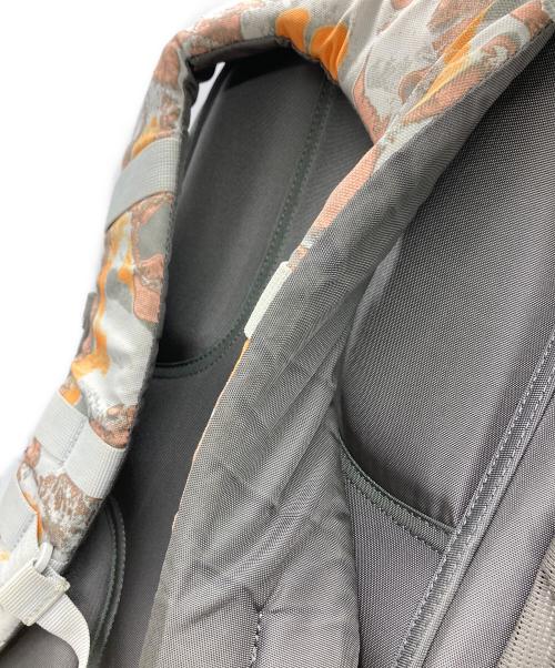 5.11（タクティカル）5.11 (タクティカル) MIRA 2 in 1 Pack グレー×オレンジの古着・服飾アイテム