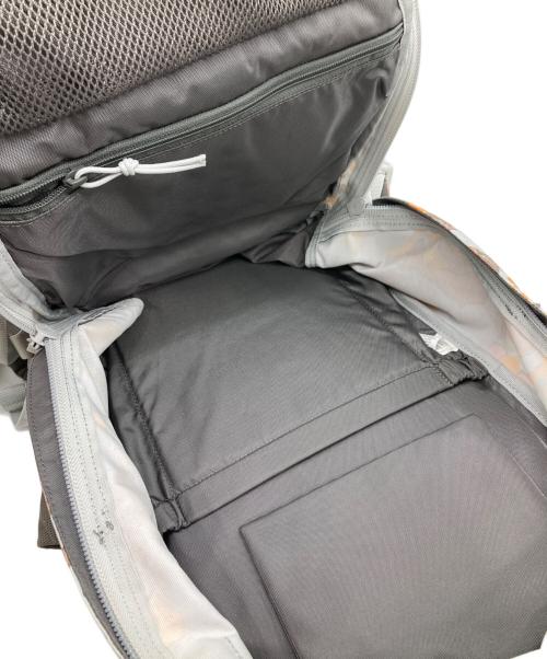 5.11（タクティカル）5.11 (タクティカル) MIRA 2 in 1 Pack グレー×オレンジの古着・服飾アイテム