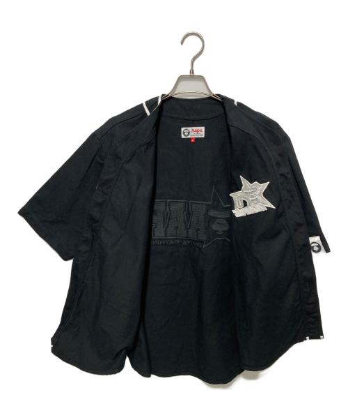 Aape BY A BATHING APE（エーエイプ バイ アベイシングエイプ）Aape BY A BATHING APE (エーエイプ バイ アベイシングエイプ) AAPE BASEBALL SHORT SLEEVE SHIRT/ベースボールシャツ ブラック サイズ:Ｍの古着・服飾アイテム