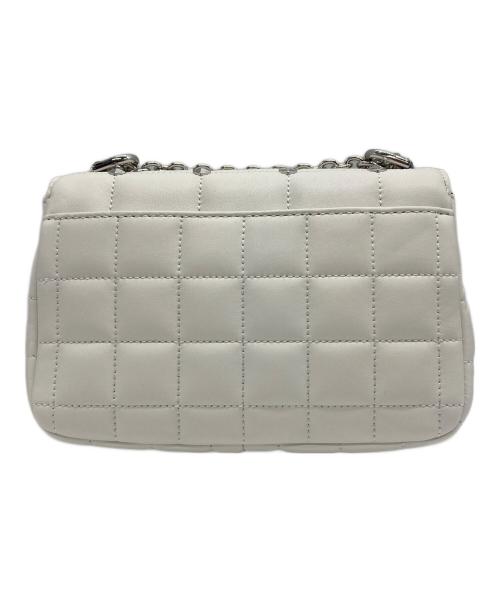 MICHAEL KORS（マイケル・コース）MICHAEL KORS (マイケル・コース) チェーンショルダーバッグ ホワイトの古着・服飾アイテム