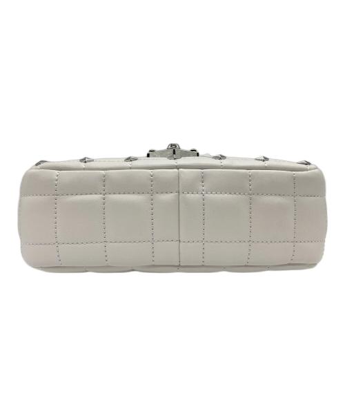 MICHAEL KORS（マイケル・コース）MICHAEL KORS (マイケル・コース) チェーンショルダーバッグ ホワイトの古着・服飾アイテム