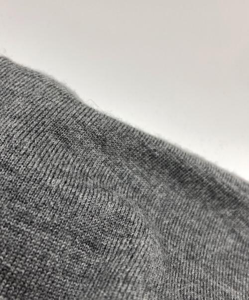 Thom Browne（トムブラウン）Thom Browne (トムブラウン) ファインメリノウール 4-BAR クラシックカーディガン グレー サイズ:2の古着・服飾アイテム