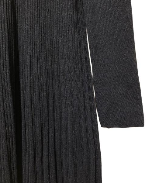 Mila Owen（ミラオーウェン）Mila Owen (ミラオーウェン) タートルネックロングリブニットワンピース ネイビー×ベージュ サイズ:1の古着・服飾アイテム