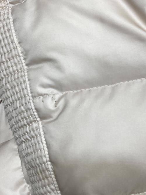 BURBERRY（バーバリー）BURBERRY (バーバリー) ダウンコート ベージュ サイズ:40の古着・服飾アイテム