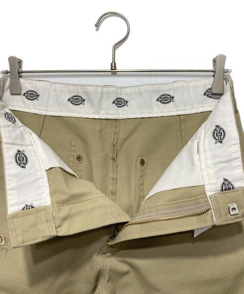 9090（9090）9090 (9090) Dickies (ディッキーズ) バギーチノパンツ ベージュ サイズ:Ｍの古着・服飾アイテム