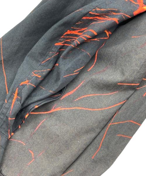 JOHN LAWRENCE SULLIVAN（ジョン ローレンス サリバン）JOHN LAWRENCE SULLIVAN (ジョン ローレンス サリバン) コリーブラウンコラボ ロングスリーブシャツ グレー サイズ:46の古着・服飾アイテム