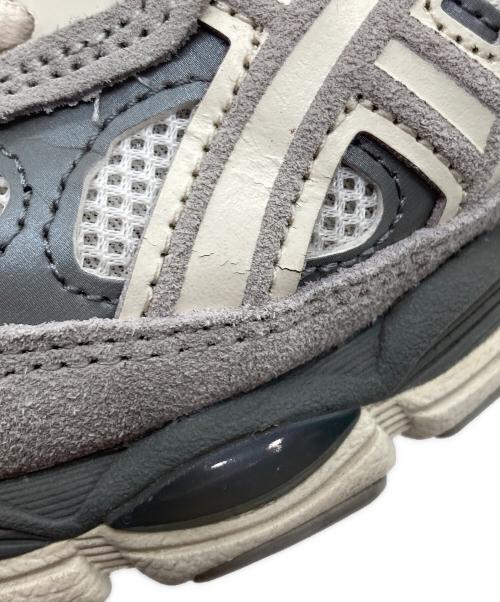 asics（アシックス）asics (アシックス) ゲル エヌワイシー/ローカットスニーカー グレー サイズ:23.5の古着・服飾アイテム