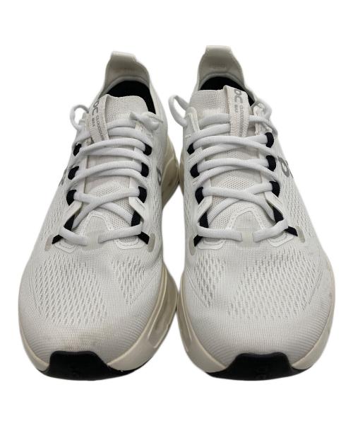 on（オン）On (オン) クラウドサーファーマックス ホワイト サイズ:26.5の古着・服飾アイテム