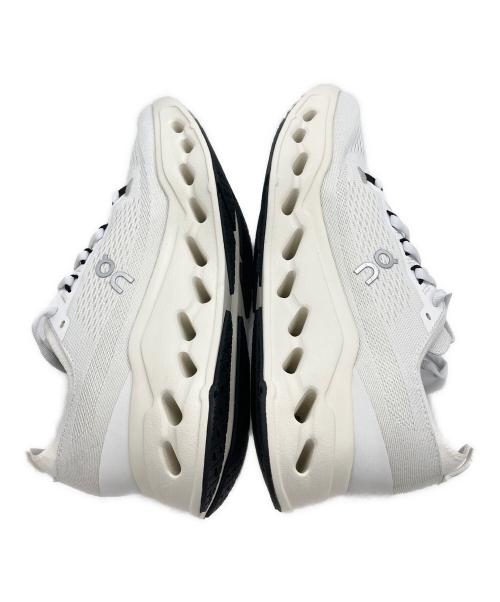 on（オン）On (オン) クラウドサーファーマックス ホワイト サイズ:26.5の古着・服飾アイテム