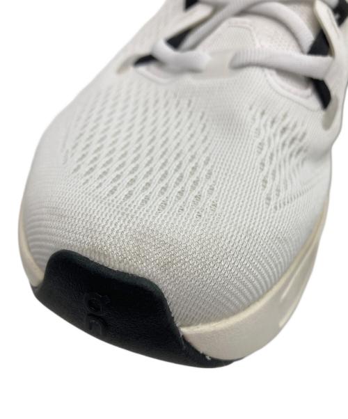on（オン）On (オン) クラウドサーファーマックス ホワイト サイズ:26.5の古着・服飾アイテム
