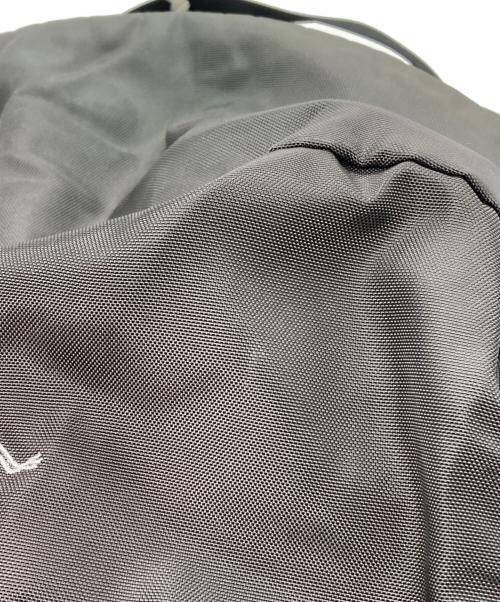 ARC'TERYX（アークテリクス）ARC'TERYX (アークテリクス) MANTIS 26L BACKPACK/リュック グレーの古着・服飾アイテム