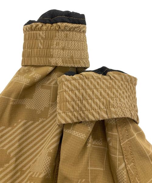 AVIREX（アヴィレックス）AVIREX (アヴィレックス) CWUフューチャーコマンド/フード付き ジャケット ベージュ サイズ:Lの古着・服飾アイテム