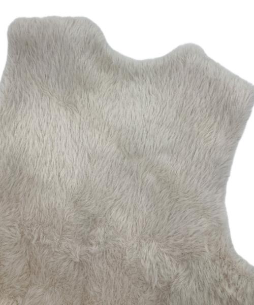 Dignite collier（ディニテ コリエ）Dignite collier (ディニテ コリエ) ジレ フェザーヤーン ペプラム Vネック ベスト ベージュ サイズ:freeの古着・服飾アイテム