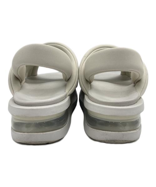 NIKE（ナイキ）NIKE (ナイキ) ウィメンズ エア マックス アイラ サンダル アイボリー サイズ:23の古着・服飾アイテム