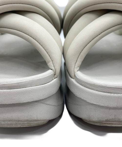 NIKE（ナイキ）NIKE (ナイキ) ウィメンズ エア マックス アイラ サンダル アイボリー サイズ:23の古着・服飾アイテム
