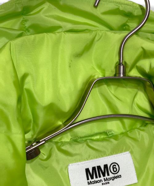 MM6 Maison Margiela（エムエムシックスメゾンマルジェラ）MM6 Maison Margiela (エムエムシックスメゾンマルジェラ) Kids & Junior バックブランドロゴダウンジャケット グリーン サイズ:16Yの古着・服飾アイテム