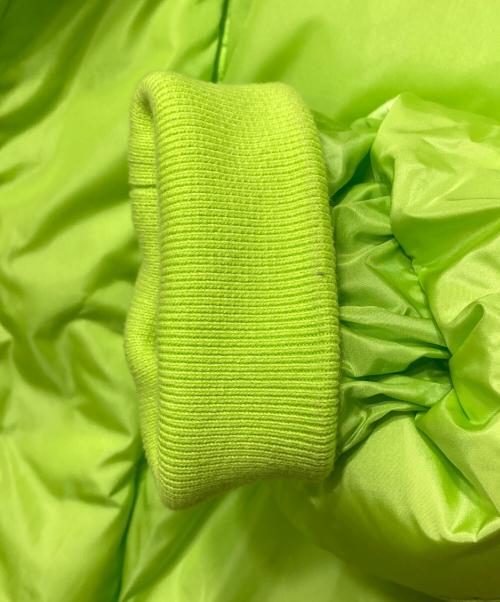 MM6 Maison Margiela（エムエムシックスメゾンマルジェラ）MM6 Maison Margiela (エムエムシックスメゾンマルジェラ) Kids & Junior バックブランドロゴダウンジャケット グリーン サイズ:16Yの古着・服飾アイテム