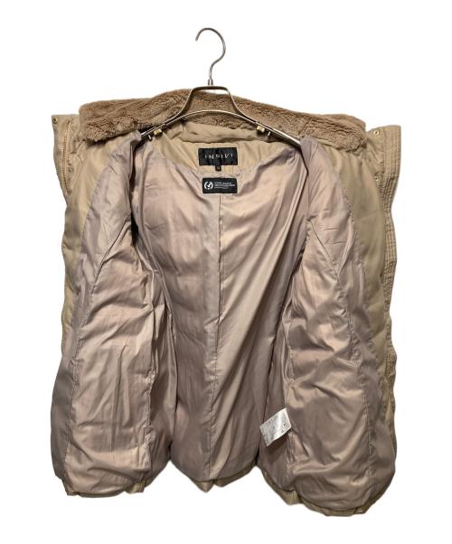 INDIVI（インディヴィ）INDIVI (インディヴィ) ダウンコート/エコファーダウンジャケット ベージュ サイズ:12の古着・服飾アイテム